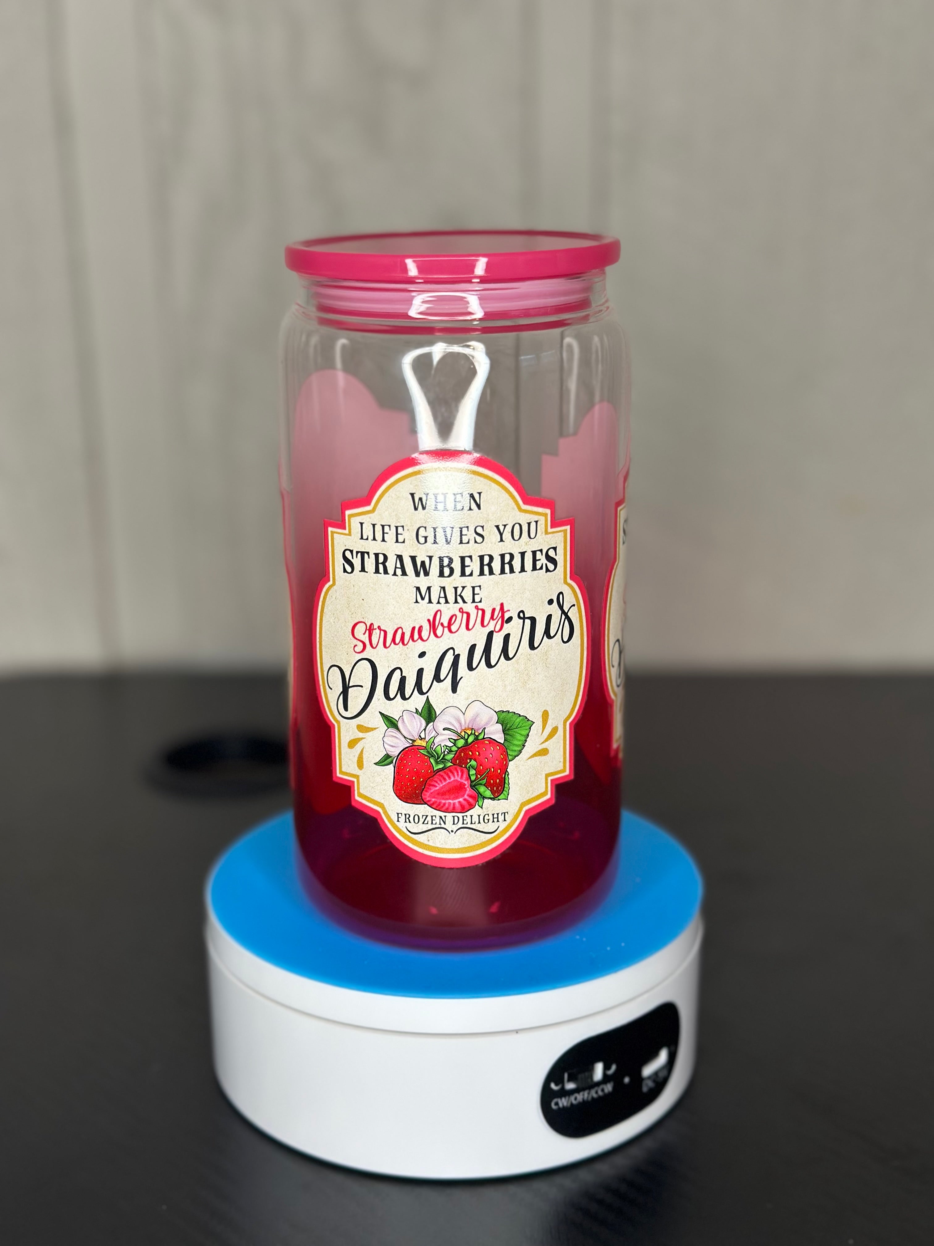 🍓 Strawberry Daiquiri Glass